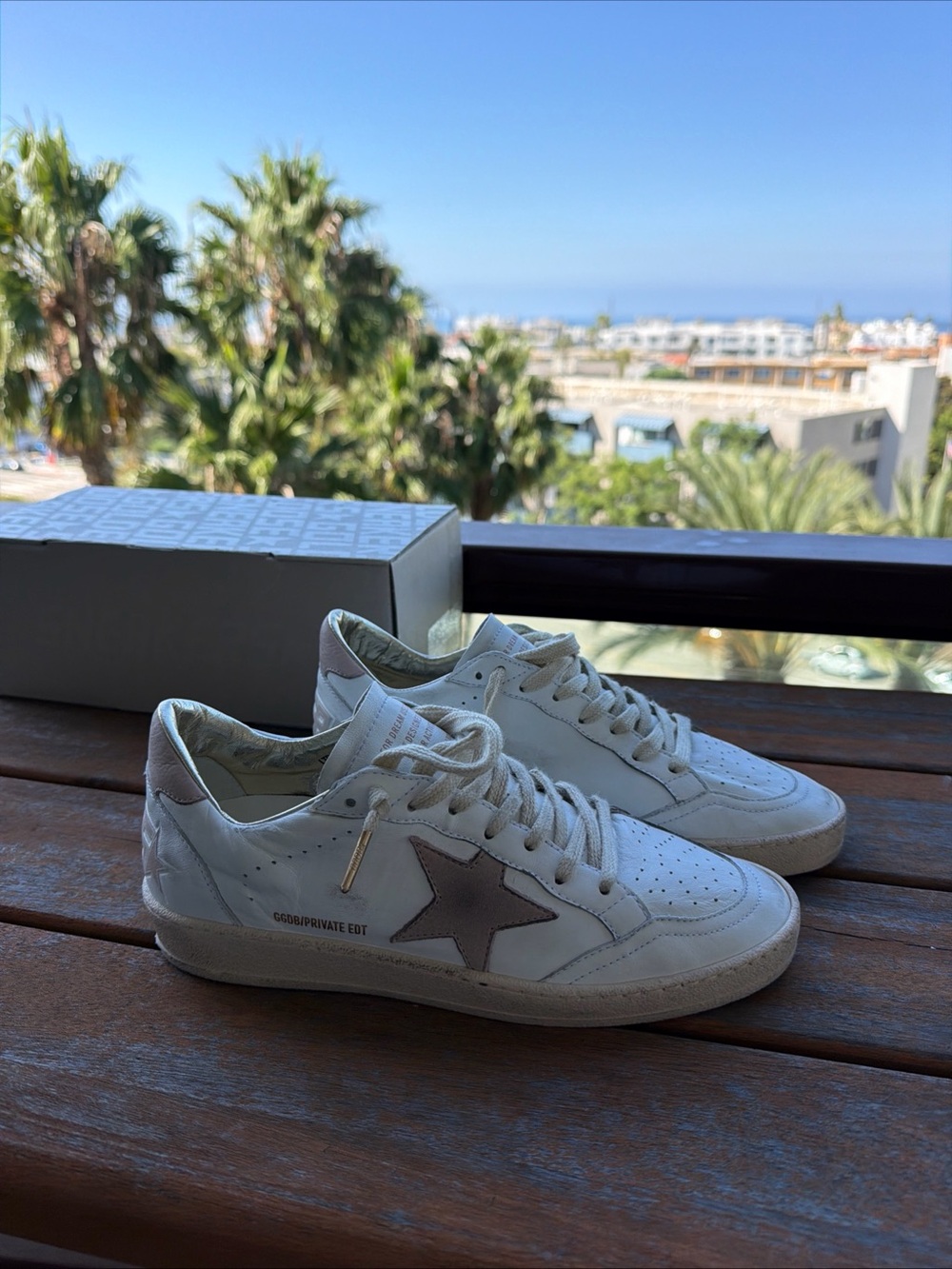 Golden Goose White Sneakers with Taupe Star